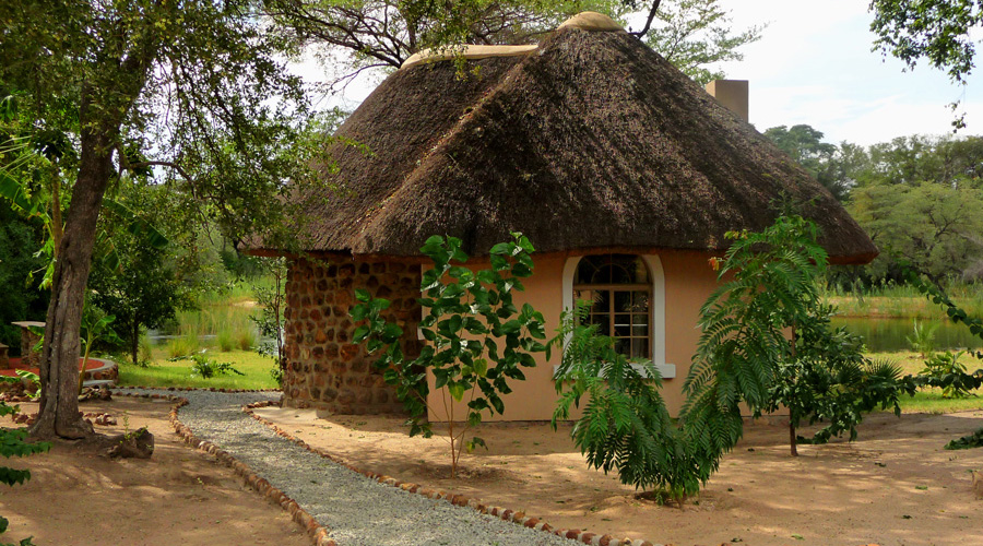 Self-Catering Bungalows at Mobola Island Lodge